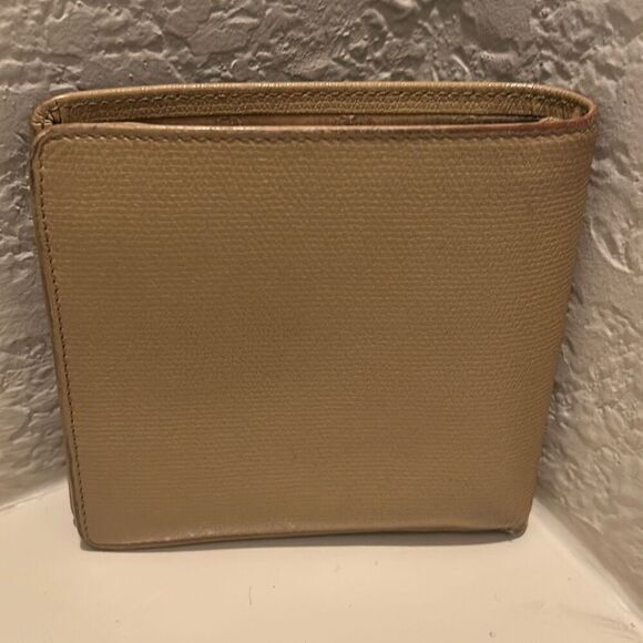Chanel Bifold Compact Cardholder Wallet Beige Leather Luxury Minimalist CC Logo - Picture 2 of 15